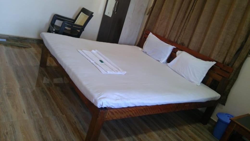 Vinee'S Kitchen And Motel Koynanagar Ngoại thất bức ảnh