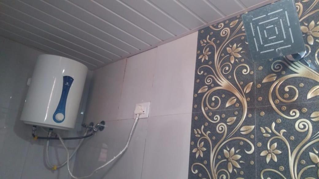 Vinee'S Kitchen And Motel Koynanagar Ngoại thất bức ảnh